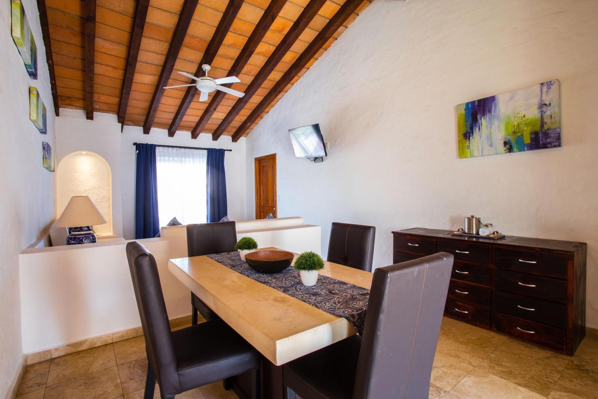 Hotel Suites Mar Elena (Adults Only) Пуэрто-Вальярта Экстерьер фото