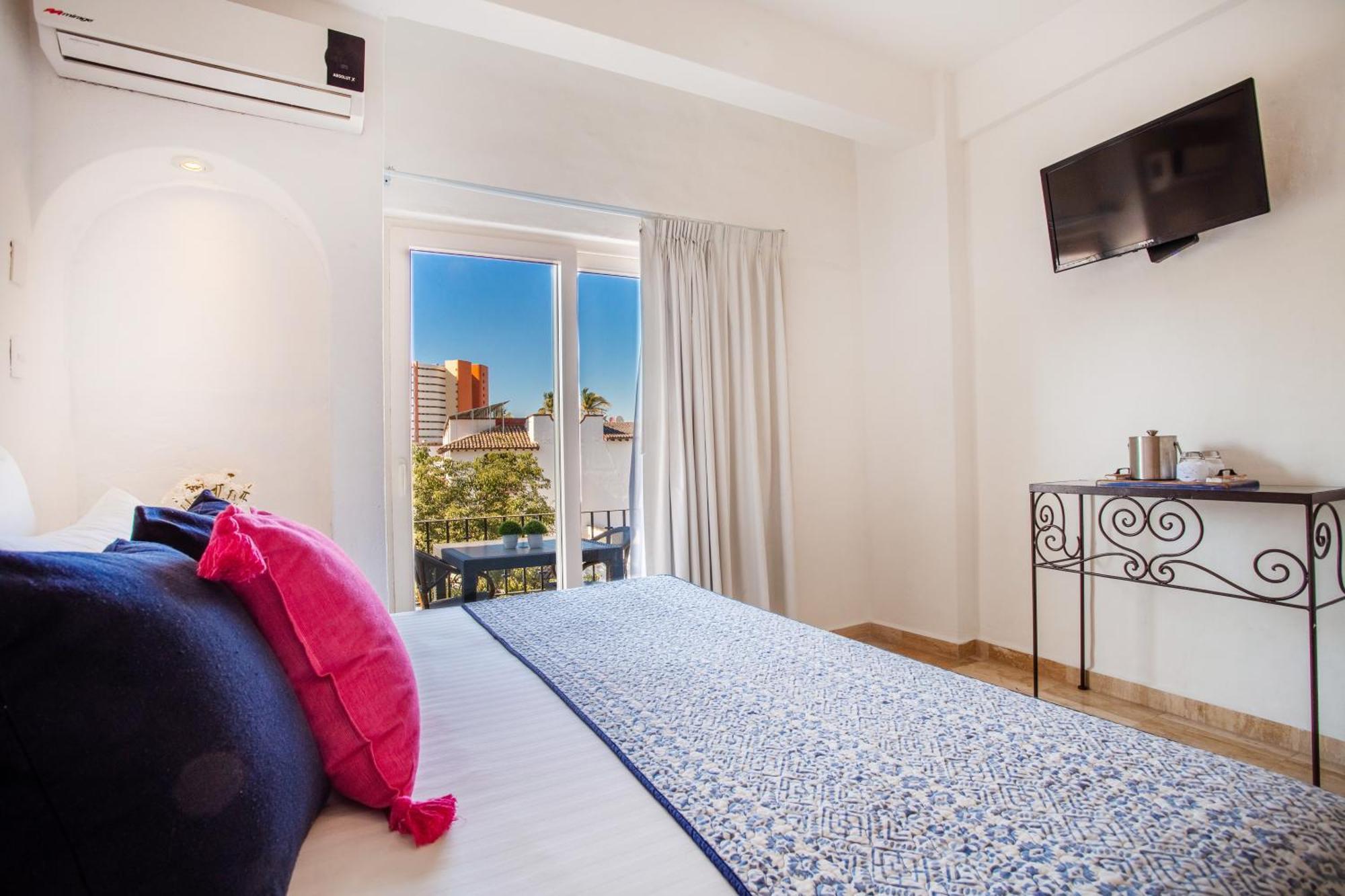Hotel Suites Mar Elena (Adults Only) Пуэрто-Вальярта Экстерьер фото