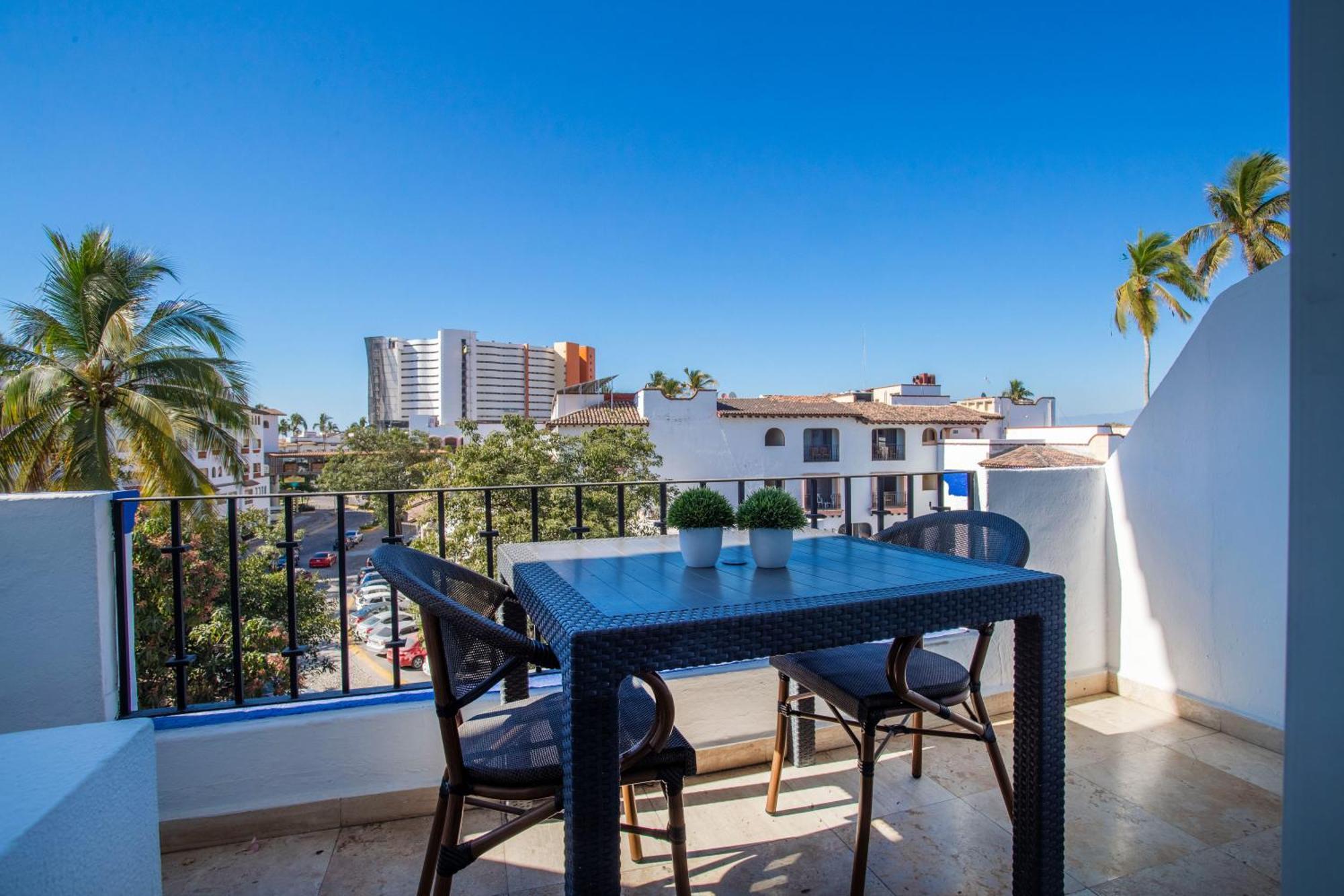 Hotel Suites Mar Elena (Adults Only) Пуэрто-Вальярта Экстерьер фото