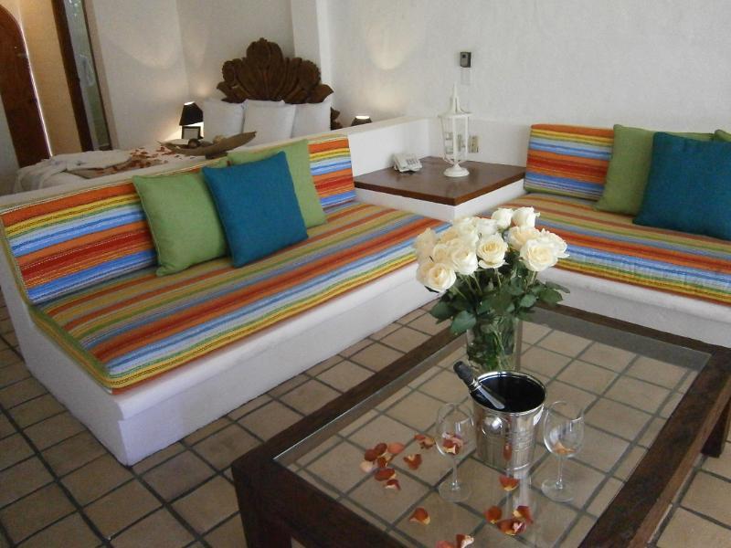 Hotel Suites Mar Elena (Adults Only) Пуэрто-Вальярта Экстерьер фото
